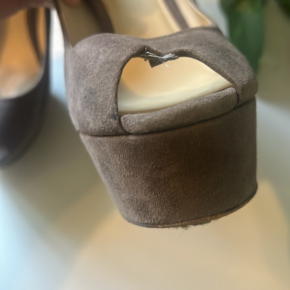 Brian Atwood Blayne Heels - Picture 7 of 16